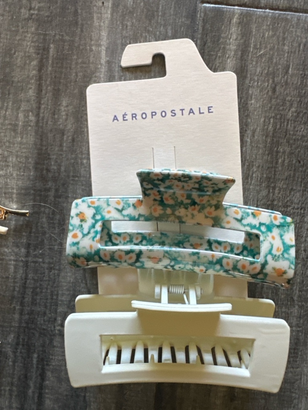 Aéropostale Hair Clip Bundle Set of 4 Bow & Claw Clips Trendy Neutral Floral NWT - Picture 7 of 7